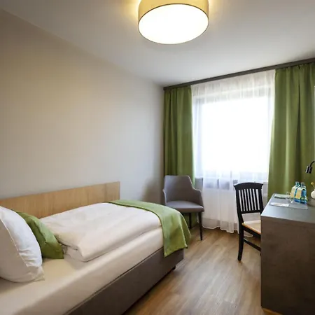 JUFA Hotel Wangen im Allgäu Zimmer foto